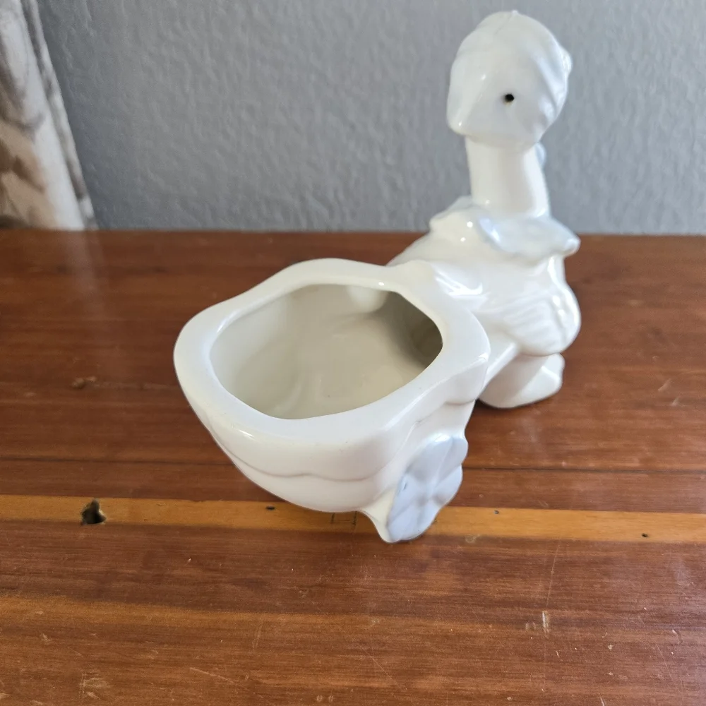 N/A ceramic goose